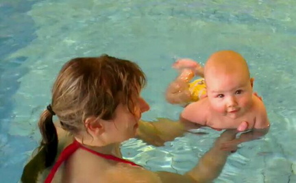 schwimmen mit Tante Doreen - swimming with aunti Doreen