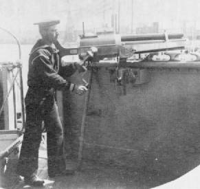 Hotchkiss 1-pdr (0.45 kg) aboard USS Atlanta about 1890